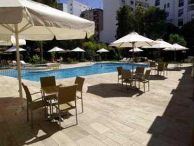 Terraza en el Hotel Oumnia Puerto Tanger